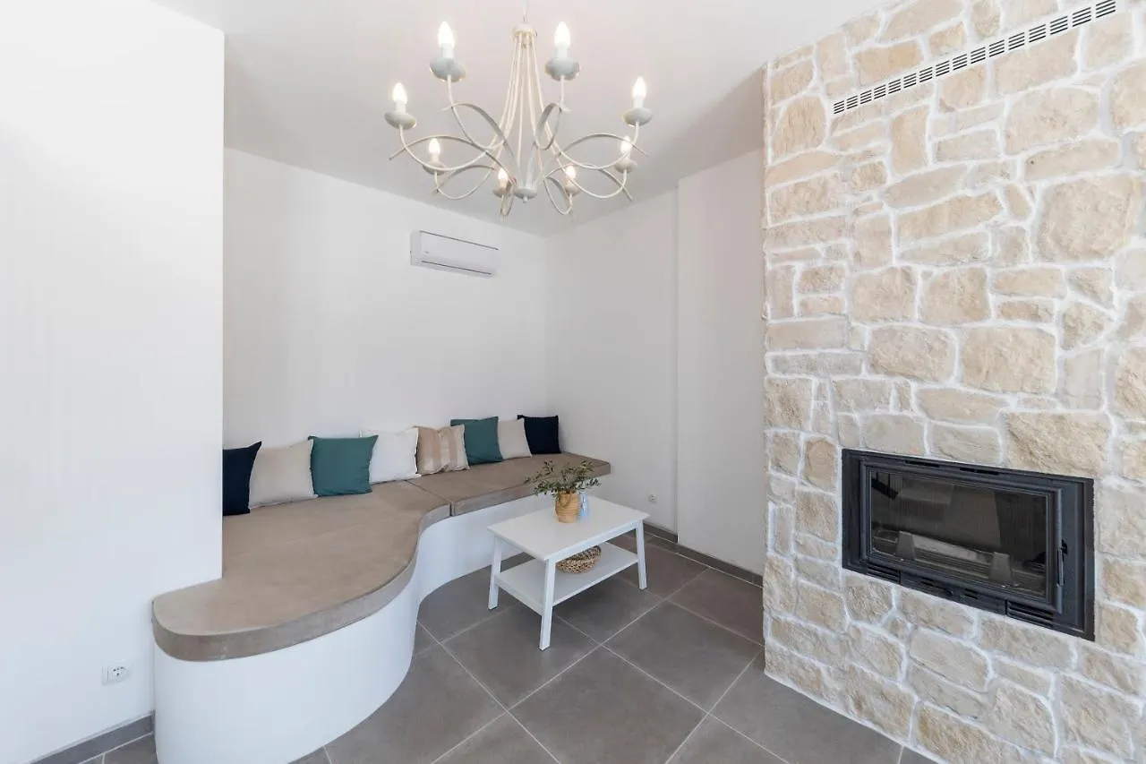 Tilagus Holiday Villa - Nostromo Zman