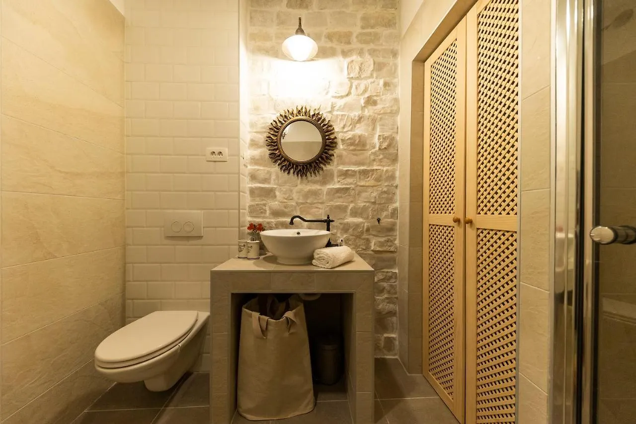 Tilagus Holiday Villa - Nostromo Žman Apartmán
